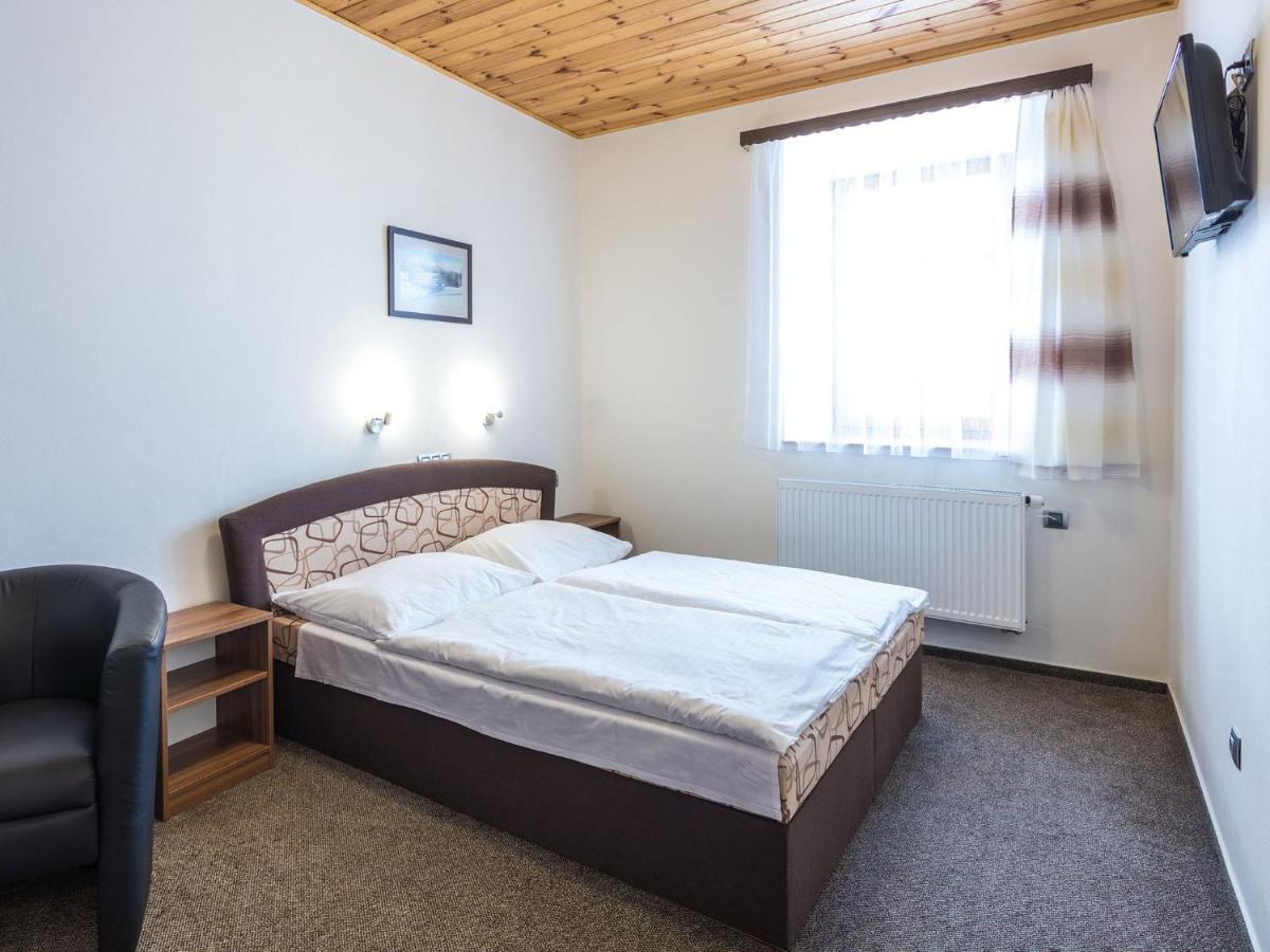 מודרבה Ea Horsky Hotel Hajenka מראה חיצוני תמונה