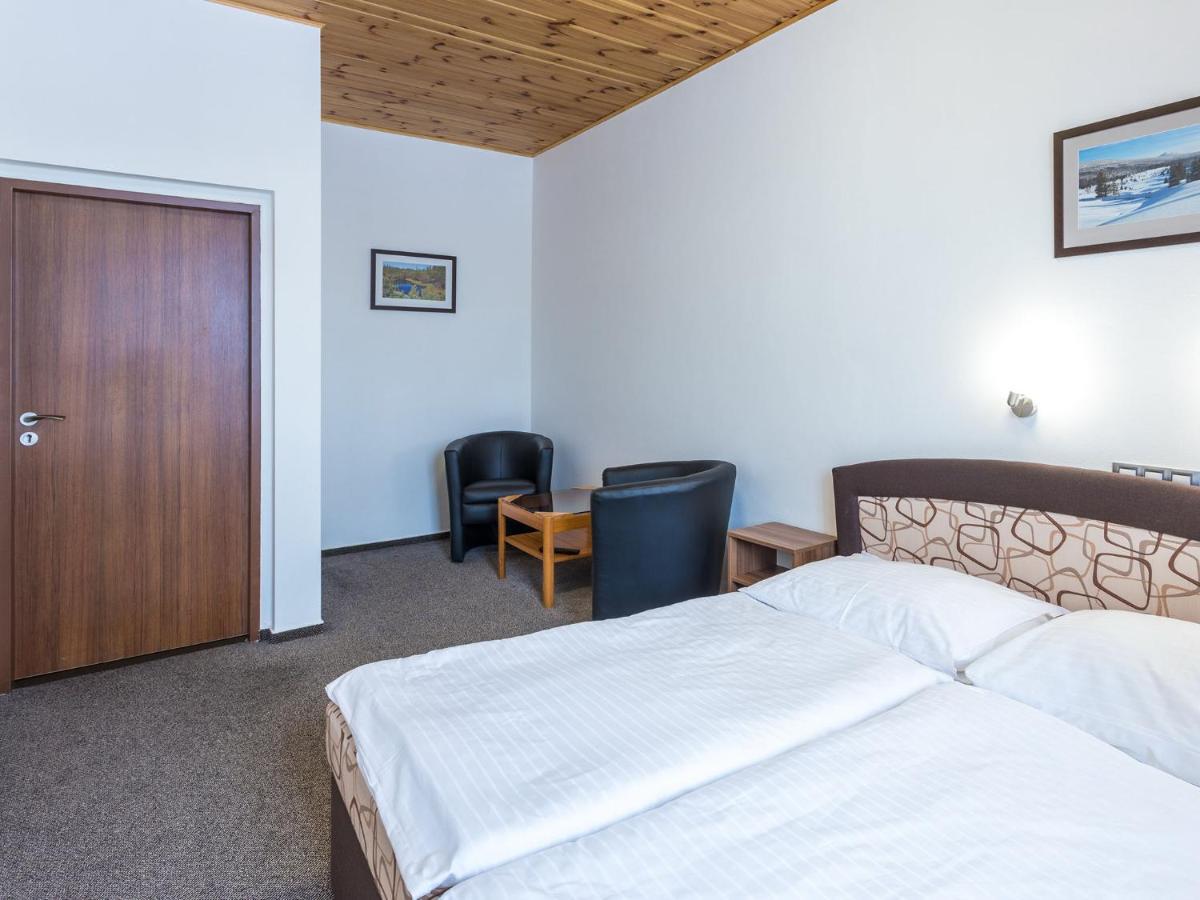 מודרבה Ea Horsky Hotel Hajenka מראה חיצוני תמונה