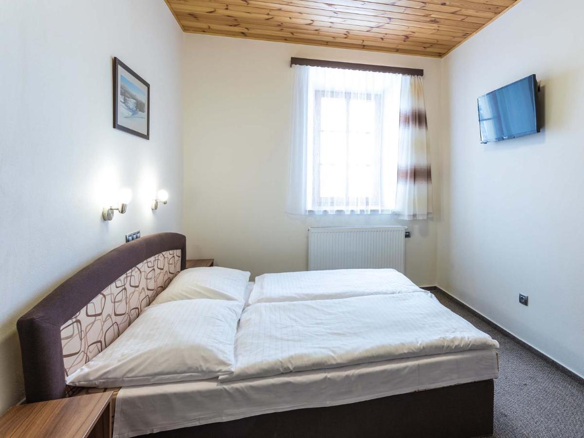 מודרבה Ea Horsky Hotel Hajenka מראה חיצוני תמונה