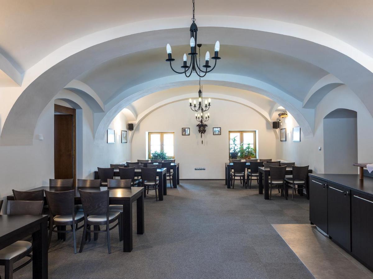 מודרבה Ea Horsky Hotel Hajenka מראה חיצוני תמונה